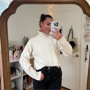 Abercrombie turtleneck knit sweater